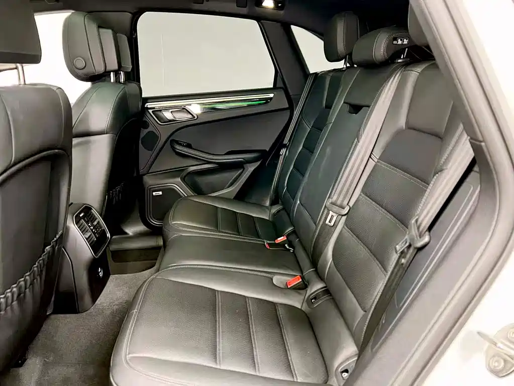 Macan 2022 Macan 2.0T купить на сайте DeffCars