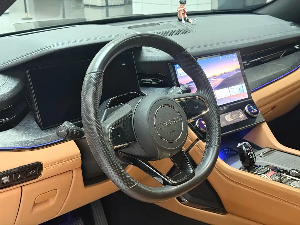 Lynk & Co 09 EM-P 2021 2.0T PHEV Halo six seats купить на сайте DeffCars
