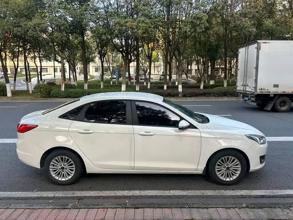 Forex 2017 1.5L automatic comfort model купить на сайте DeffCars