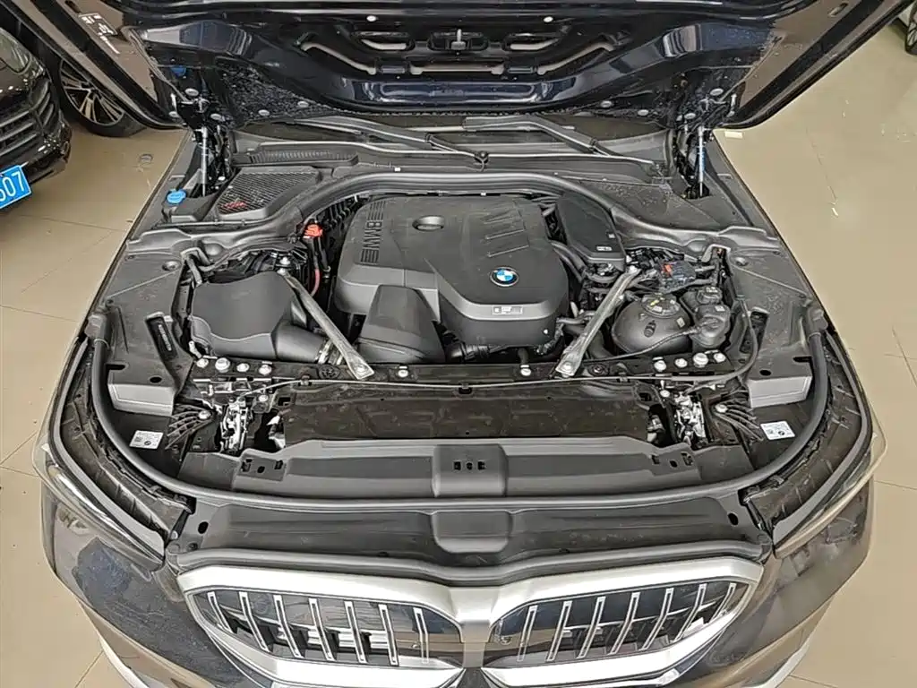 BMW 5 Series 2024 530Li Leading Luxury Package купить на сайте DeffCars