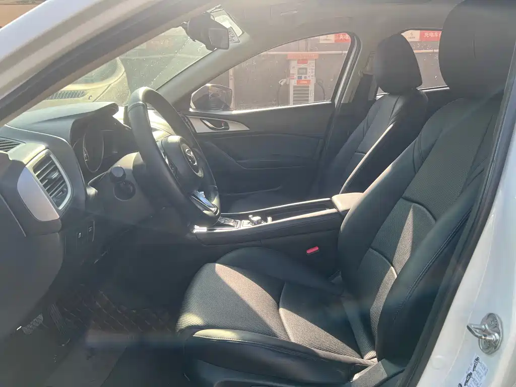 Mazda3 Angkesela 2017 sedan 1.5L automatic luxury model National V купить на сайте DeffCars