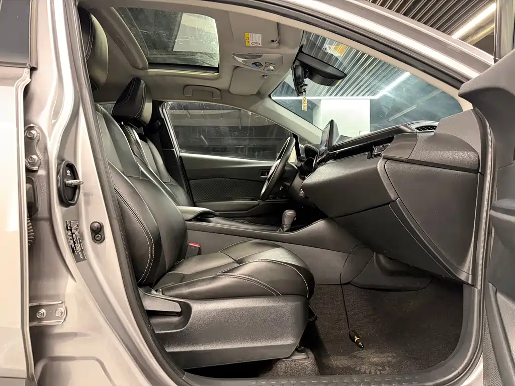Yize IZOA 2021 2.0L Yixiang Edition купить на сайте DeffCars
