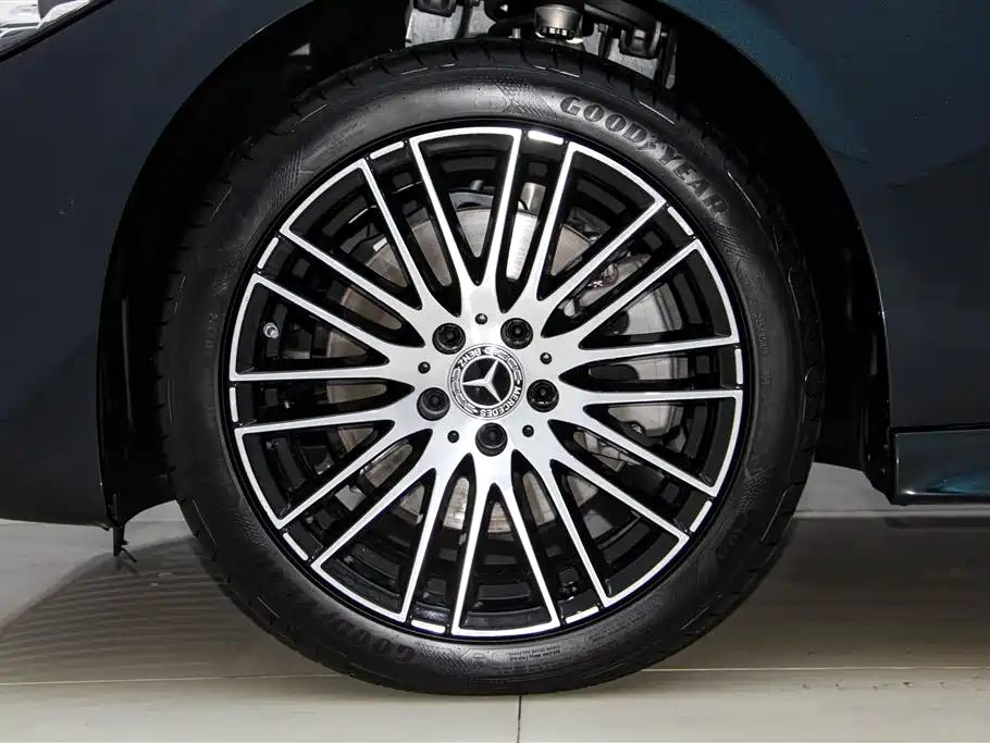 Mercedes-Benz C-Class 2025 C 260 L Sports Edition купить на сайте DeffCars