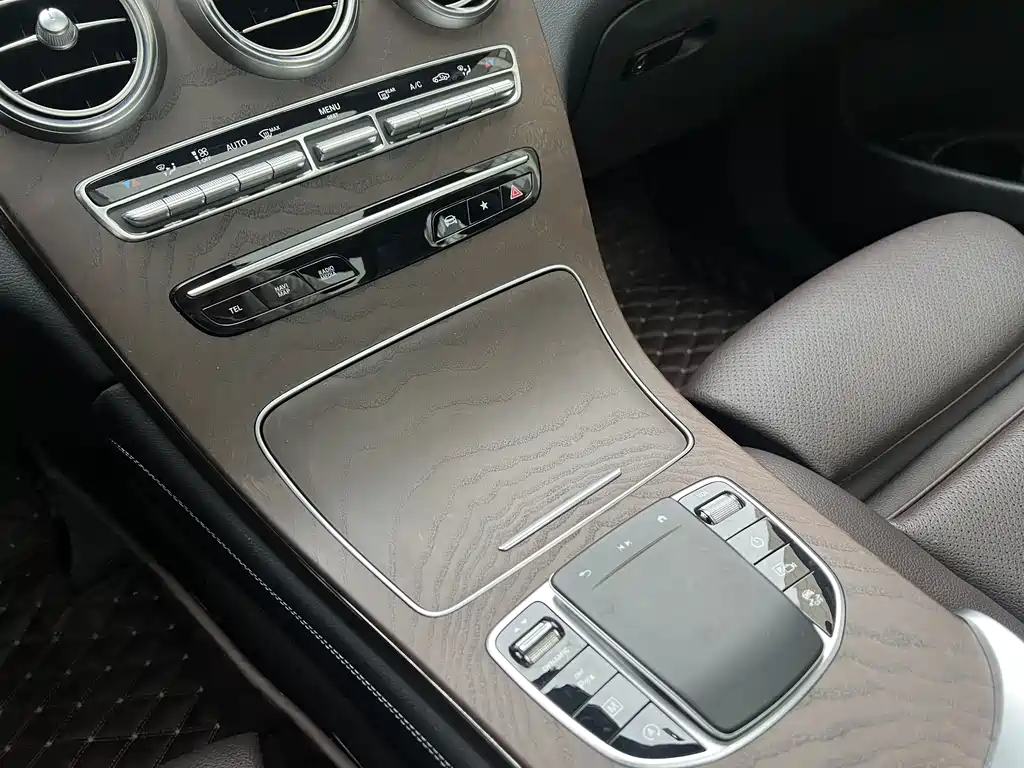 Mercedes-Benz GLC 2020 facelift GLC 300 L 4MATIC dynamic купить на сайте DeffCars