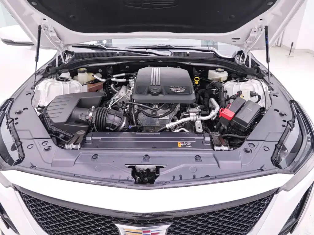 Cadillac CT5 2023 28T Premium Model купить на сайте DeffCars