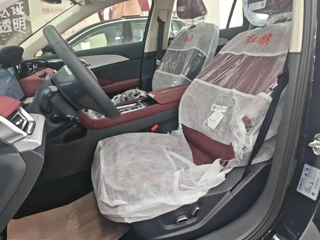 Hongqi H5 PHEV 2025 130 super hybrid version купить на сайте DeffCars