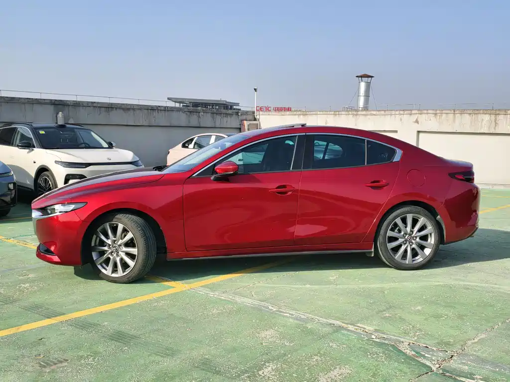Mazda3 Angkesela 2020 2.0L Automatic Premium Edition купить на сайте DeffCars