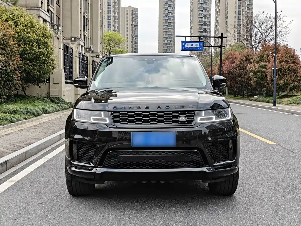 Range Rover Sport 2022 3.0 L6 Black Edition купить на сайте DeffCars