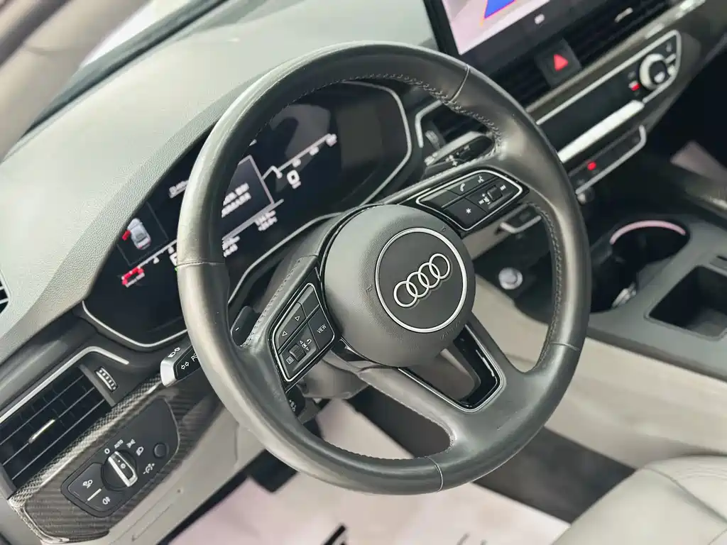 Audi A4L 2020 40 TFSI luxury and elegant model купить на сайте DeffCars