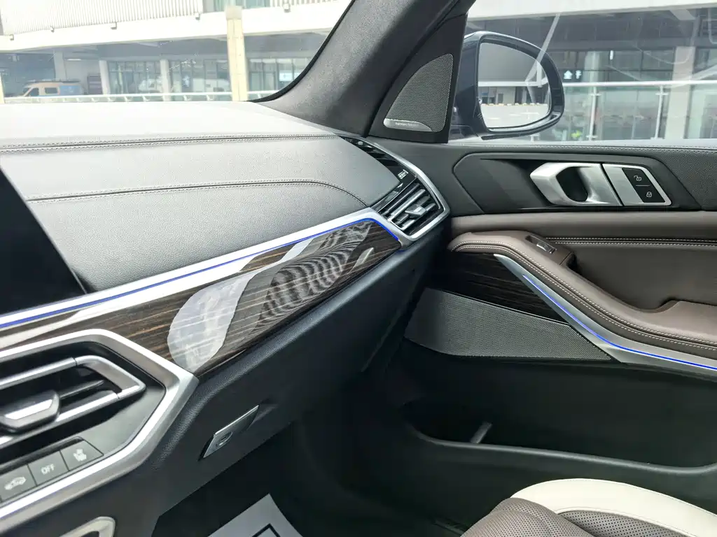BMW X5 2022 facelift xDrive 40Li M sports package купить на сайте DeffCars