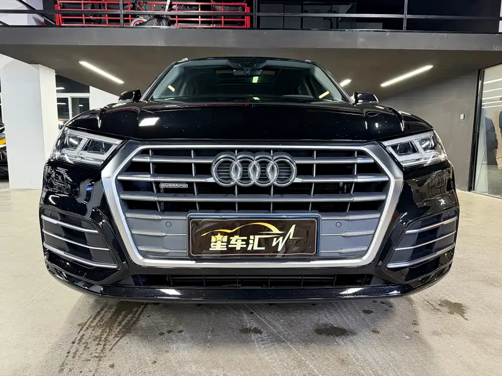 Audi Q5L 2018 40 TFSI enjoys fashionable style, National VI купить на сайте DeffCars