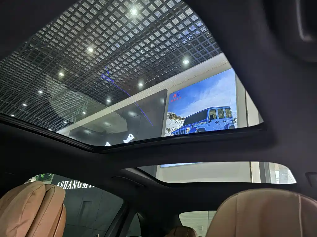Mercedes-Benz E-Class 2025 E 300 L Luxury Model купить на сайте DeffCars