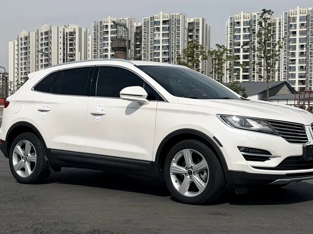Lincoln MKC 2017 2.0T 2WD Exclusive Edition купить на сайте DeffCars