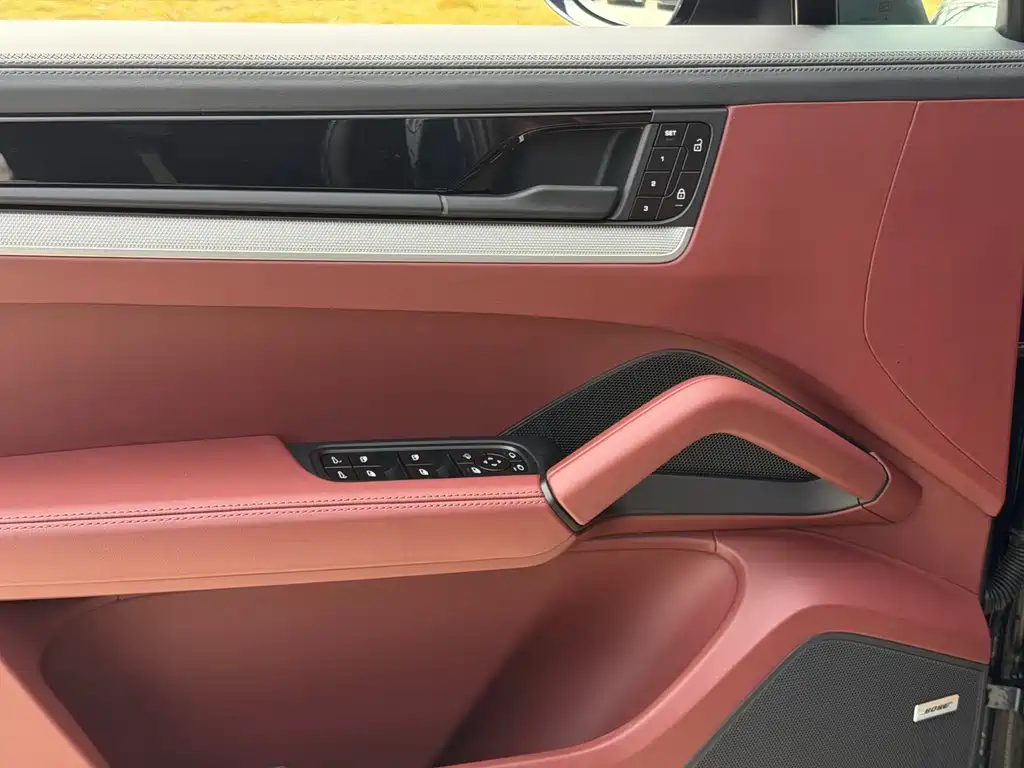 Cayenne 2025 Cayenne 3.0T купить на сайте DeffCars