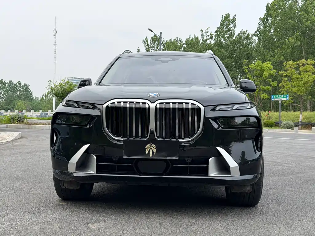 BMW X7 2023 xDrive40i Leading Luxury Package купить на сайте DeffCars