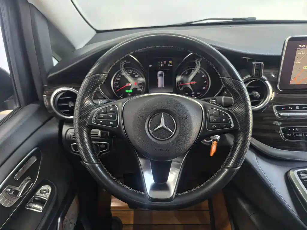 Mercedes-Benz V-Class 2020 V 260 Pilot Edition купить на сайте DeffCars