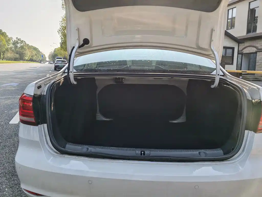 Lavida 2019 Lavida Qihang 1.5L Automatic Fashion Edition National VI купить на сайте DeffCars