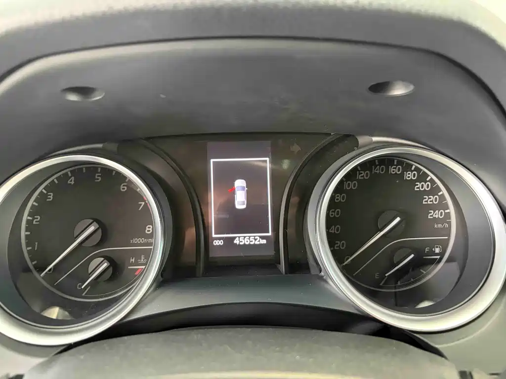 Camry 2022 2.0GVP Leading Edition купить на сайте DeffCars
