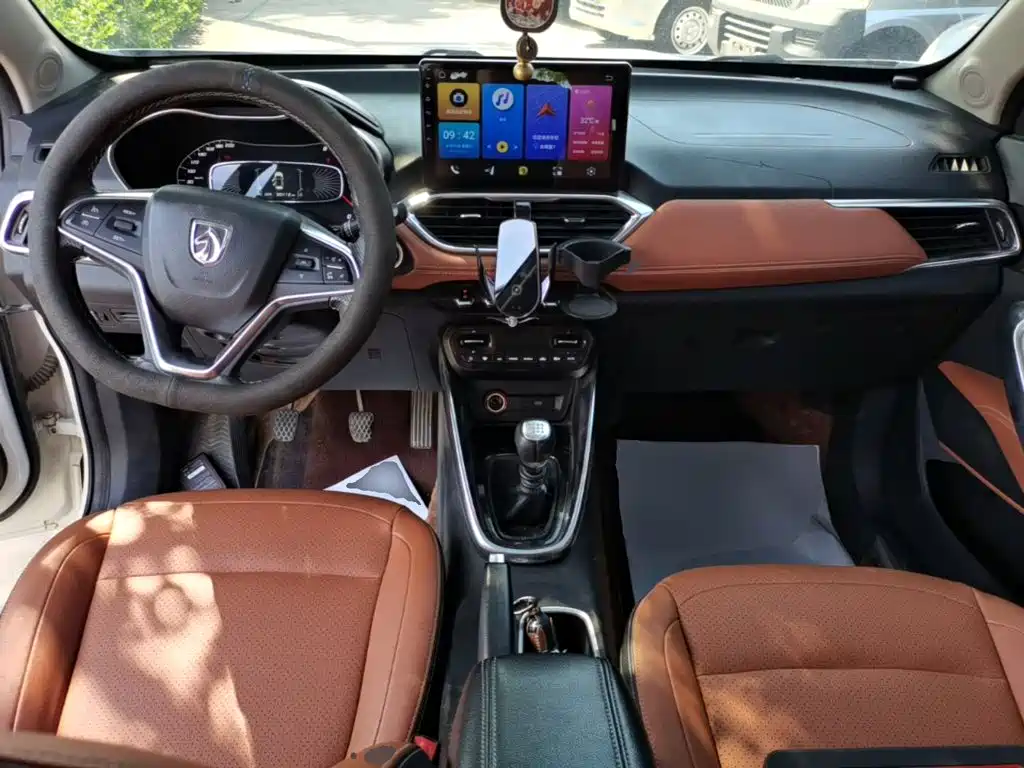 Baojun 510 2017 1.5L manual luxury model купить на сайте DeffCars