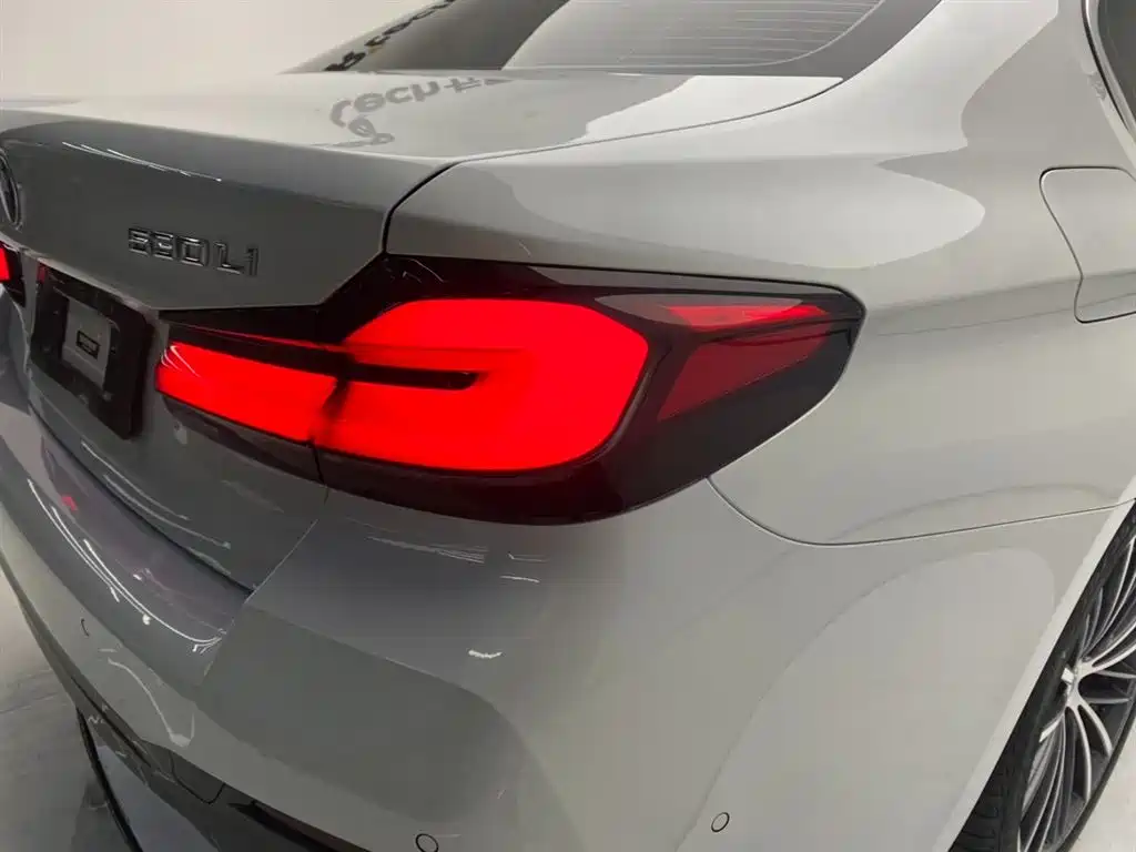 BMW 5 Series 2022 facelift 530Li leading M sports package купить на сайте DeffCars