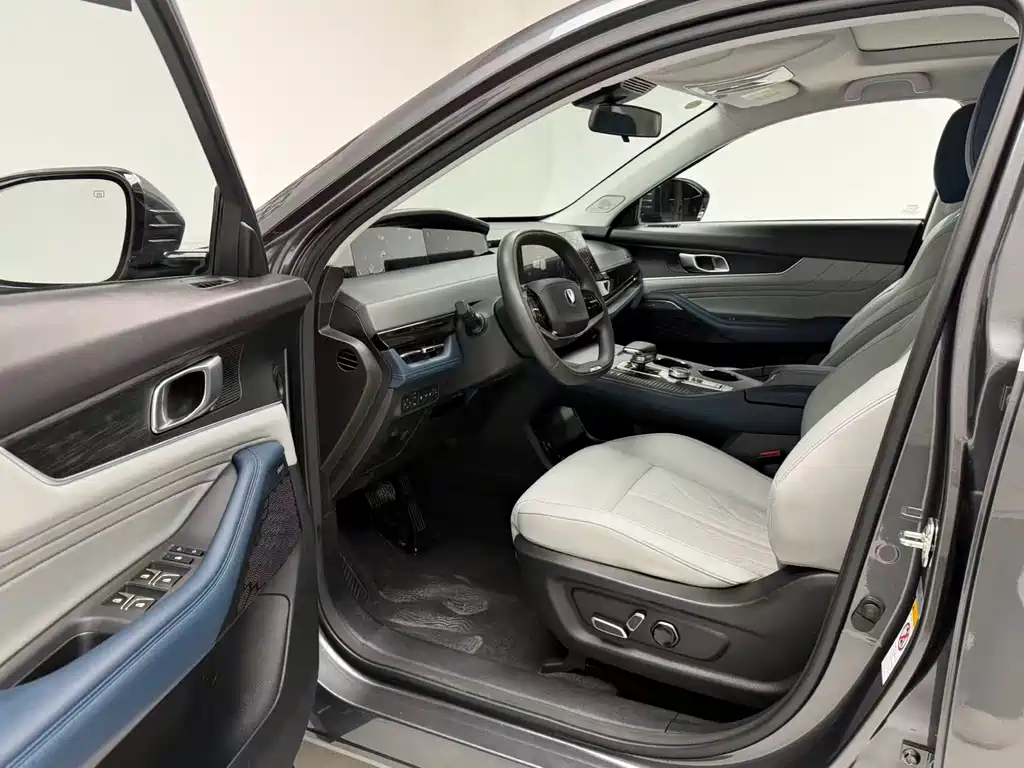 Changan UNI-K Smart iDD 2023 Smart iDD 1.5T 135km smart fun model купить на сайте DeffCars