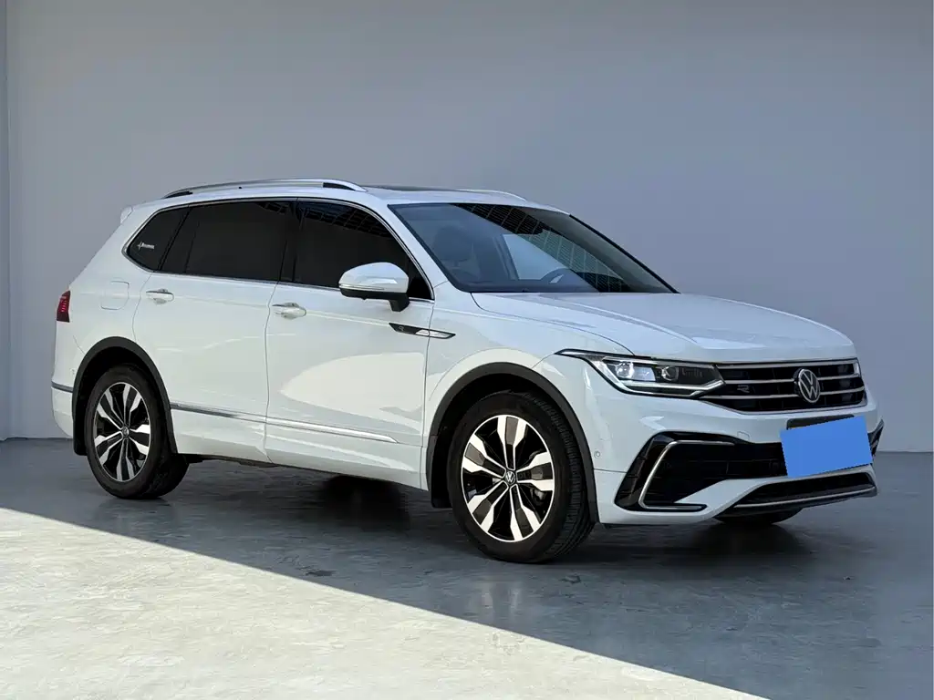 Tiguan L 2024 Outstanding Model 330TSI Automatic Two-wheel Drive R-Line Longyao Edition купить на сайте DeffCars