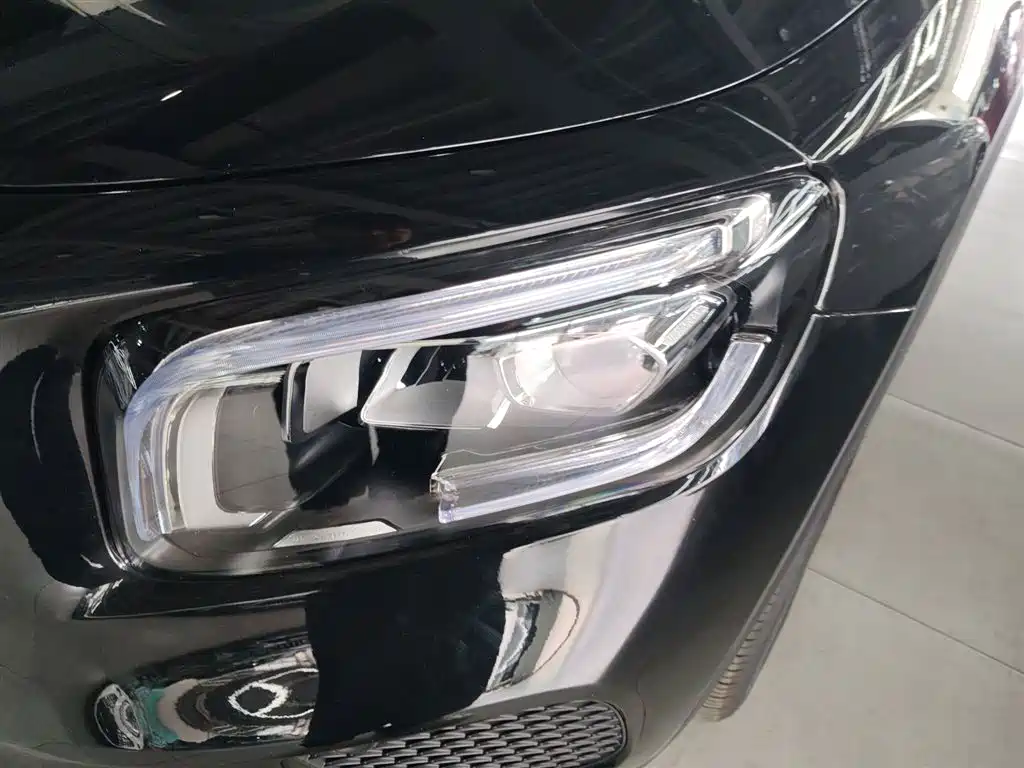 Mercedes-Benz GLB 2023 GLB 200 Dynamic купить на сайте DeffCars