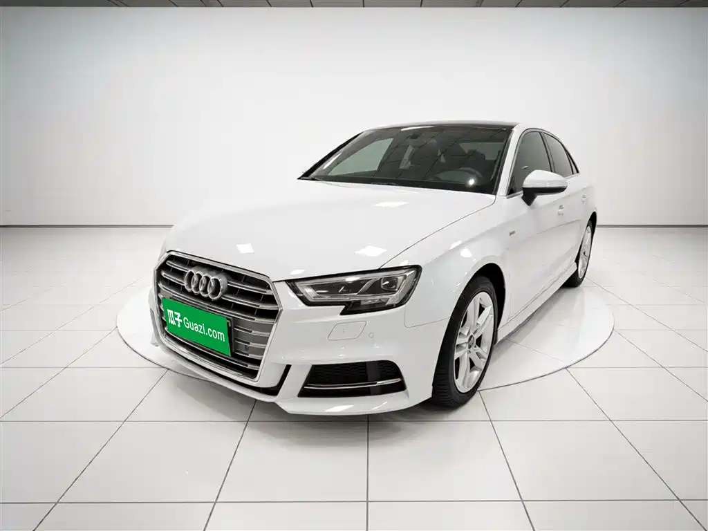 Audi A3 2020 Limousine 35 TFSI Fashion Type National VI купить на сайте DeffCars
