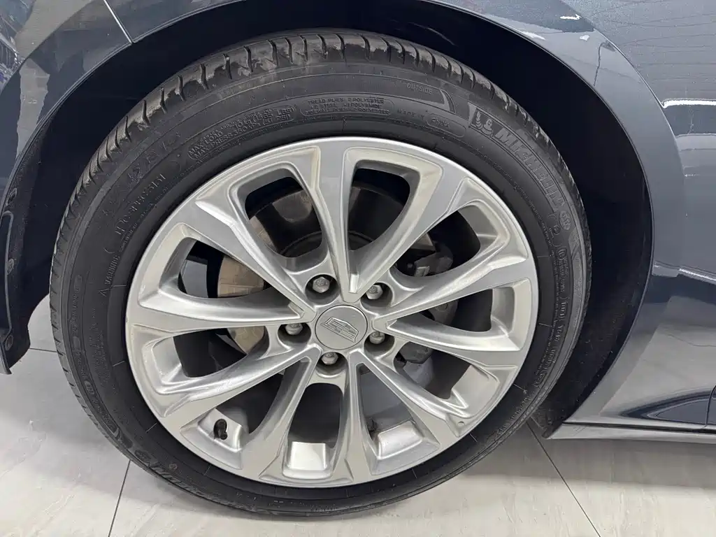 Cadillac CT5 2021 28T luxury model купить на сайте DeffCars