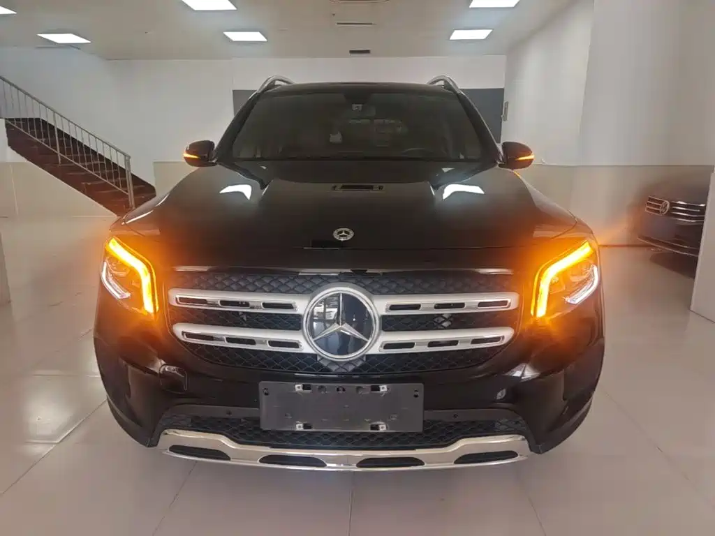 Mercedes-Benz GLB 2023 GLB 220 Dynamic купить на сайте DeffCars
