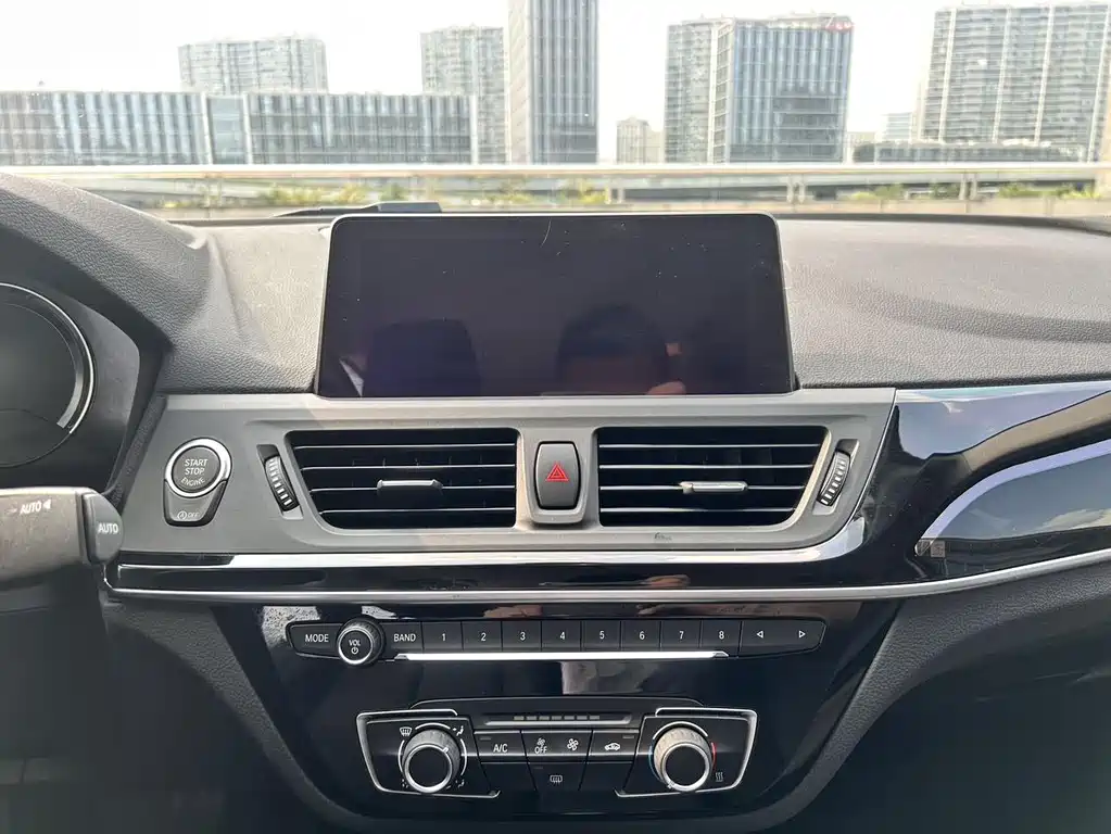 BMW 1 Series 2020 120i Fashion купить на сайте DeffCars