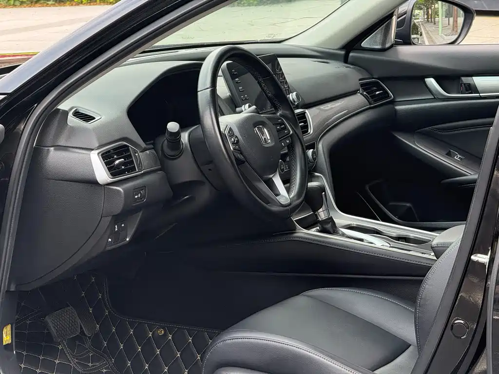 Accord 2018 260TURBO Deluxe Edition National VI купить на сайте DeffCars