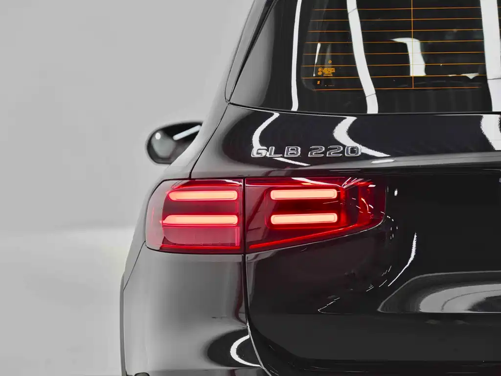 Mercedes-Benz GLB 2024 GLB 220 Fashion Model купить на сайте DeffCars