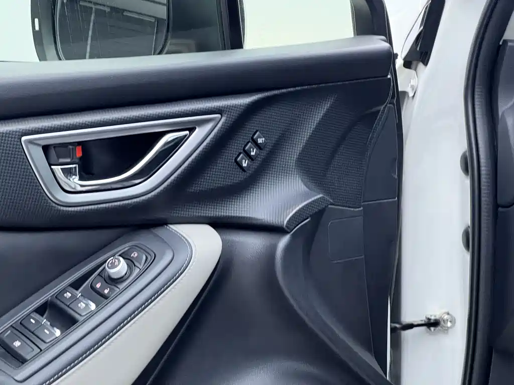 Forester 2022 2.0i AWD Deluxe Edition купить на сайте DeffCars