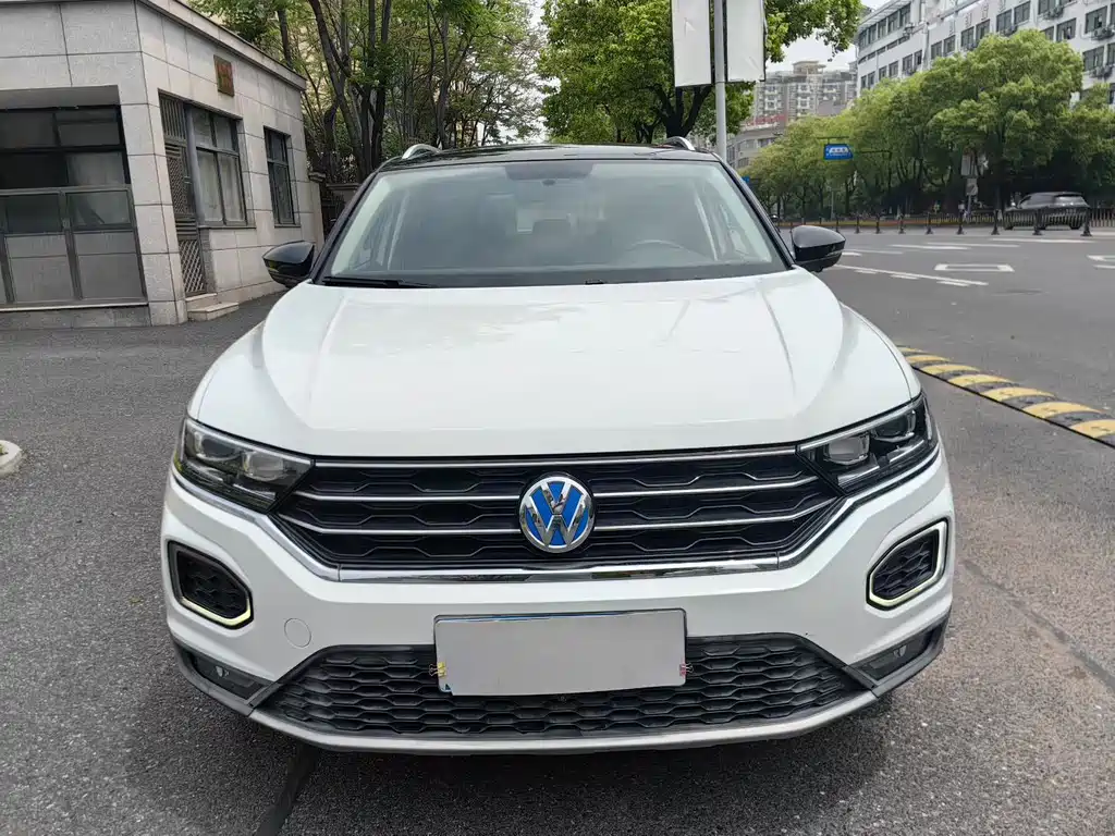 T-ROC 2018 model 230TSI DSG two-wheel drive aggressive model National V купить на сайте DeffCars
