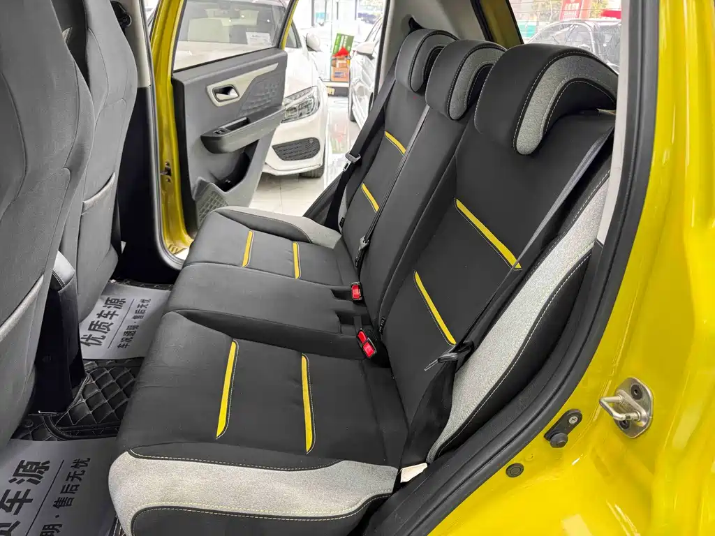 Huaxianzi 2021 model 302km luxury model 31.4kWh купить на сайте DeffCars