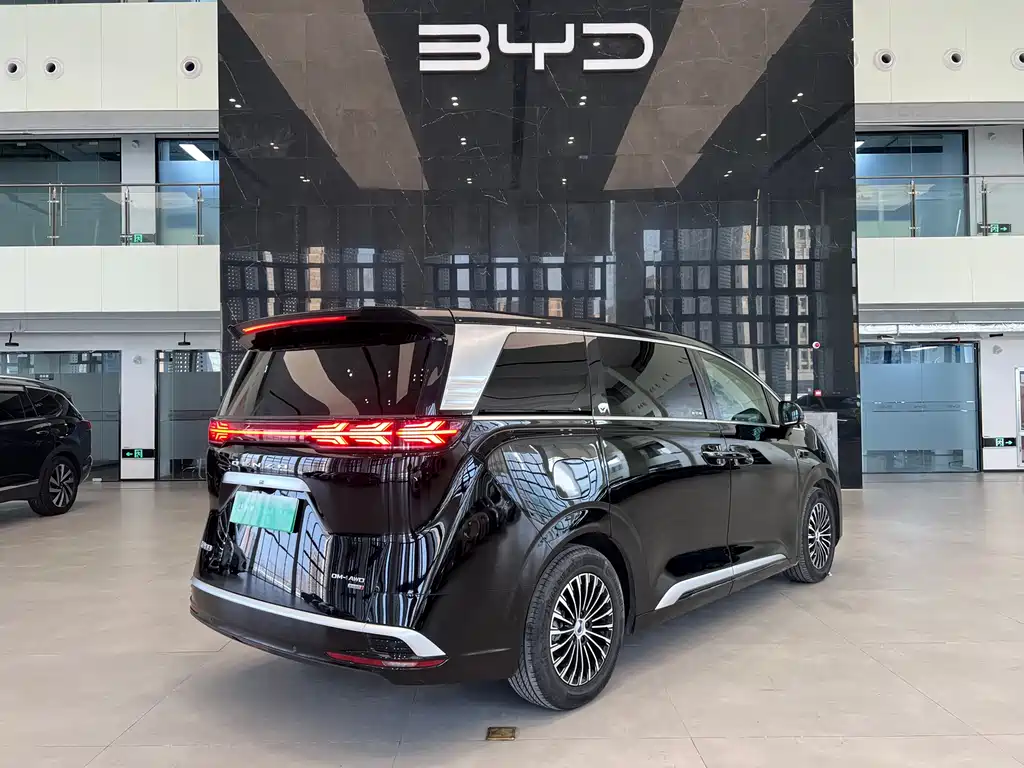 Denza D9 2025 DM-i smart driving version 1020 four-wheel drive flagship model купить на сайте DeffCars