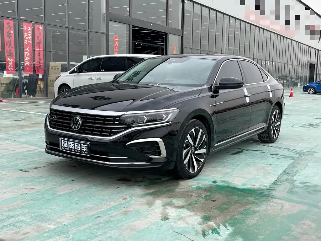 Passat 2023 380TSI Deluxe Edition купить на сайте DeffCars