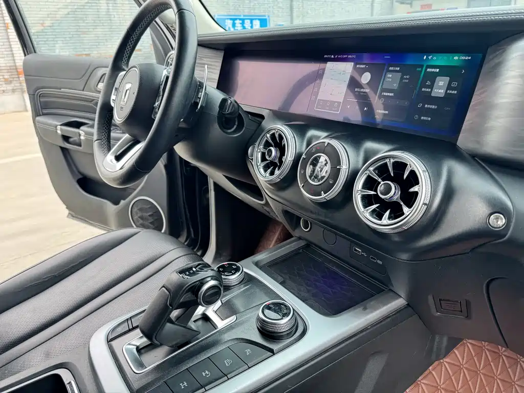 Tank 300 2021 Off-Road Version 2.0T Conqueror купить на сайте DeffCars