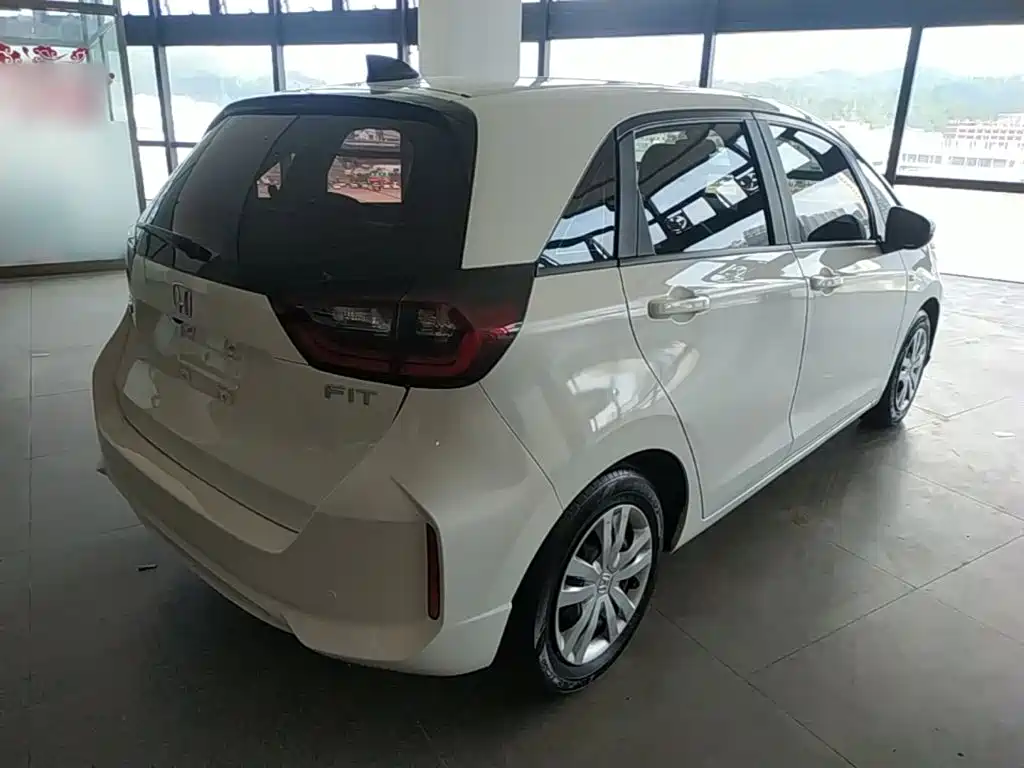 Fit 2021 1.5L CVT Trendy Edition купить на сайте DeffCars