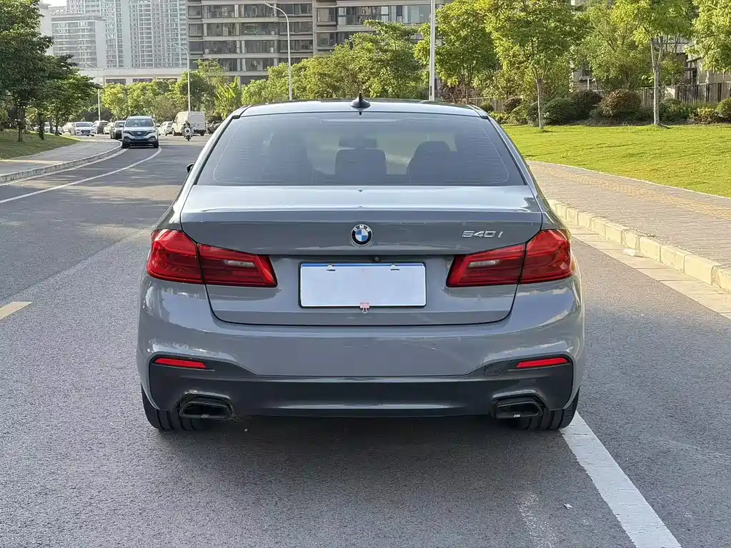 BMW 5 Series 2020 530Li Exclusive M Sports Package купить на сайте DeffCars