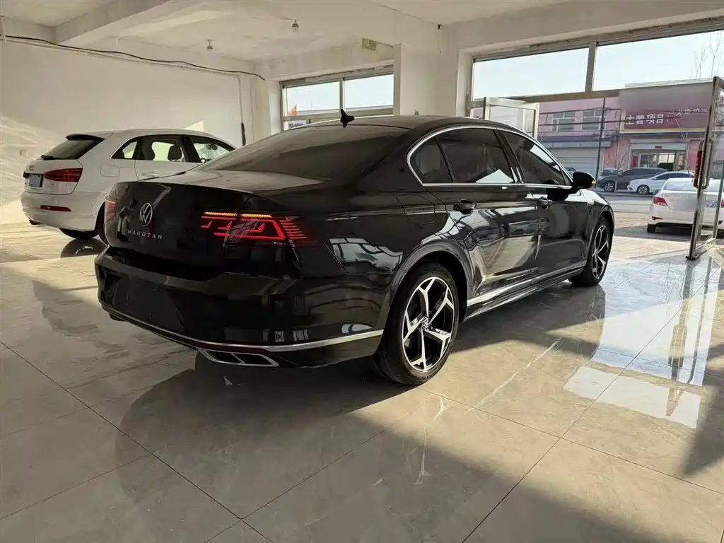 Magotan 2023 2 million commemorative edition 330TSI DSG leading model купить на сайте DeffCars