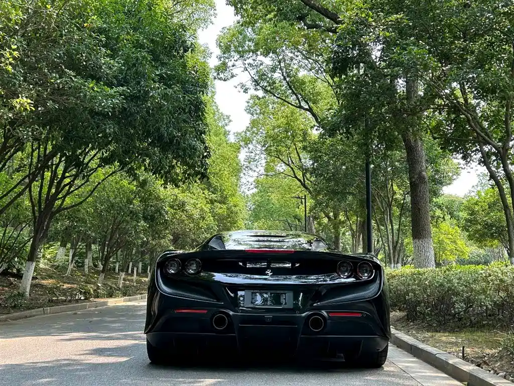 Ferrari F8 2019 Tributo 3.9T V8 купить на сайте DeffCars
