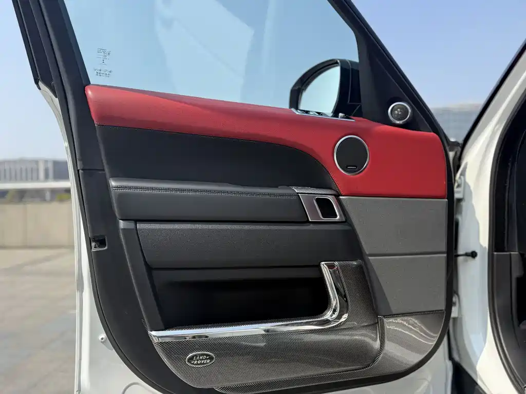 Range Rover Sport 2020 3.0 L6 HSE DYNAMIC купить на сайте DeffCars