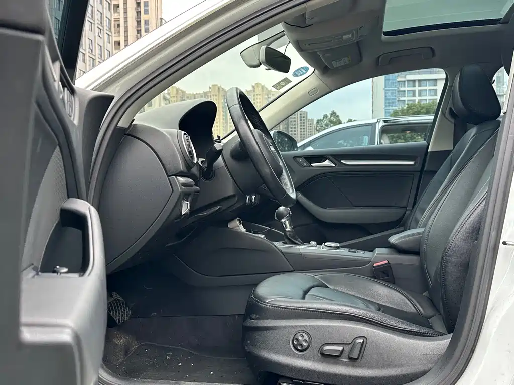 Audi A3 2016 Sportback 35 TFSI LinkedIn купить на сайте DeffCars