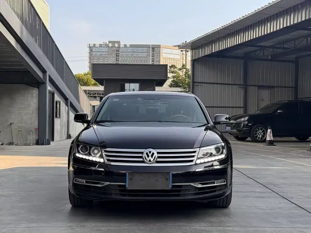 Phaeton 2011 3.6L V6 5-seat extended comfort version купить на сайте DeffCars