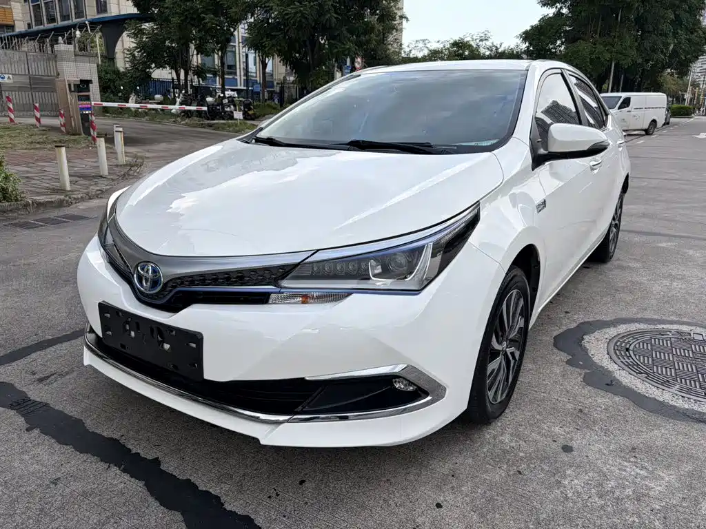 Corolla Dual Engine E+ 2019 1.8L E-CVT leading version купить на сайте DeffCars