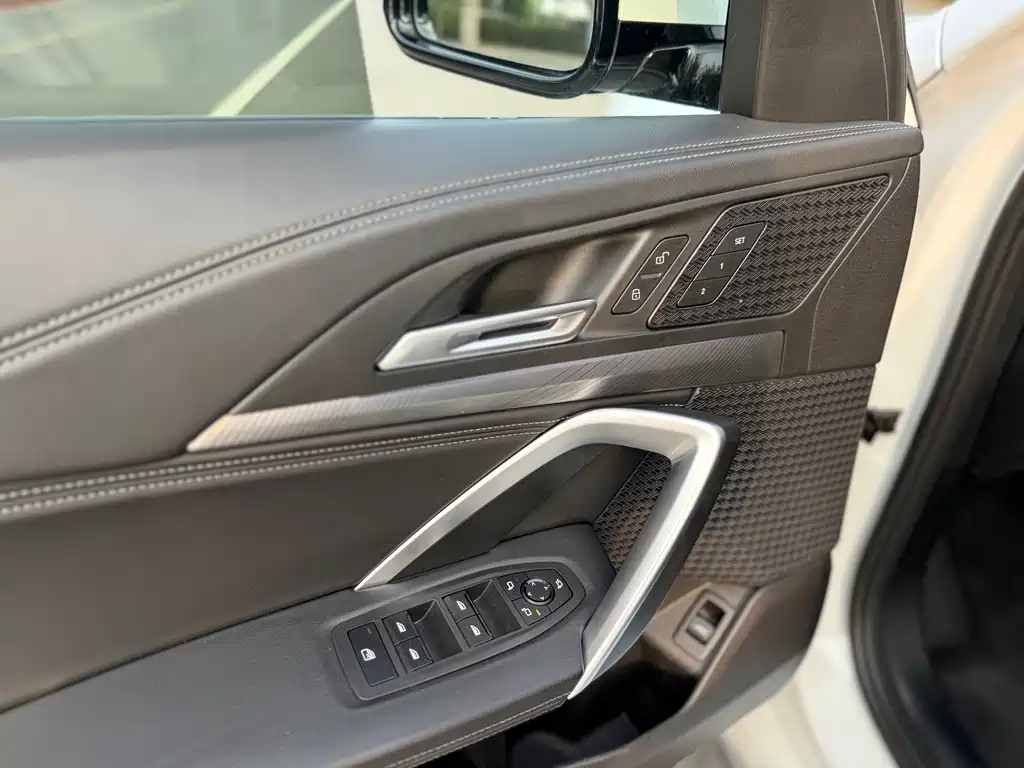 BMW X1 2023 sDrive25Li M Sports Package купить на сайте DeffCars