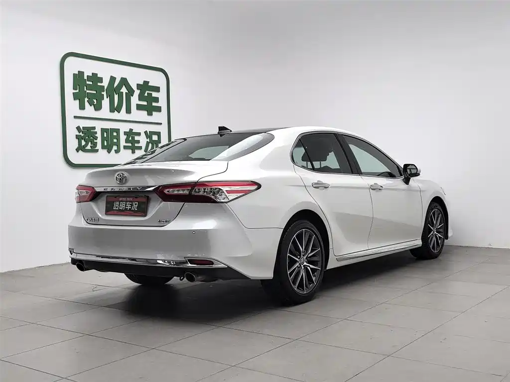 Camry 2023 2.5G Deluxe Edition купить на сайте DeffCars