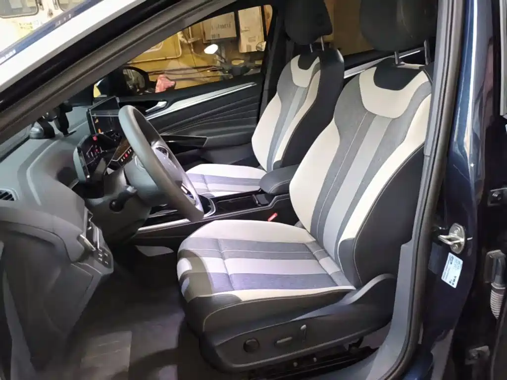 ID.4 CROZZ 2022 pure limited edition купить на сайте DeffCars
